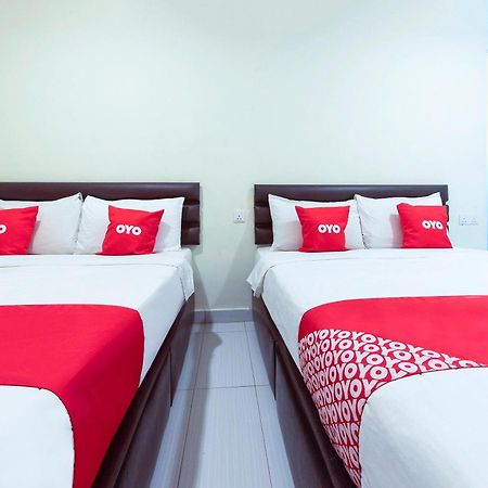 Super Oyo 90385 H3 Hotel Yong Peng Εξωτερικό φωτογραφία