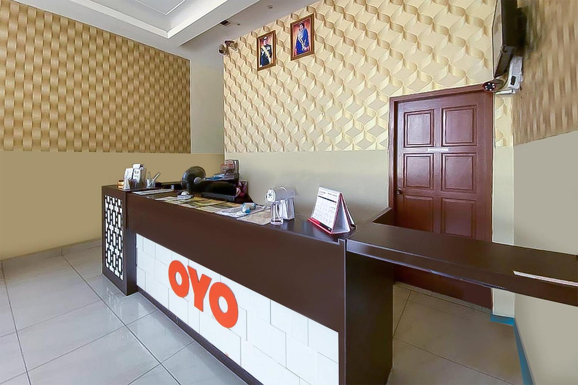 Super Oyo 90385 H3 Hotel Yong Peng Εξωτερικό φωτογραφία