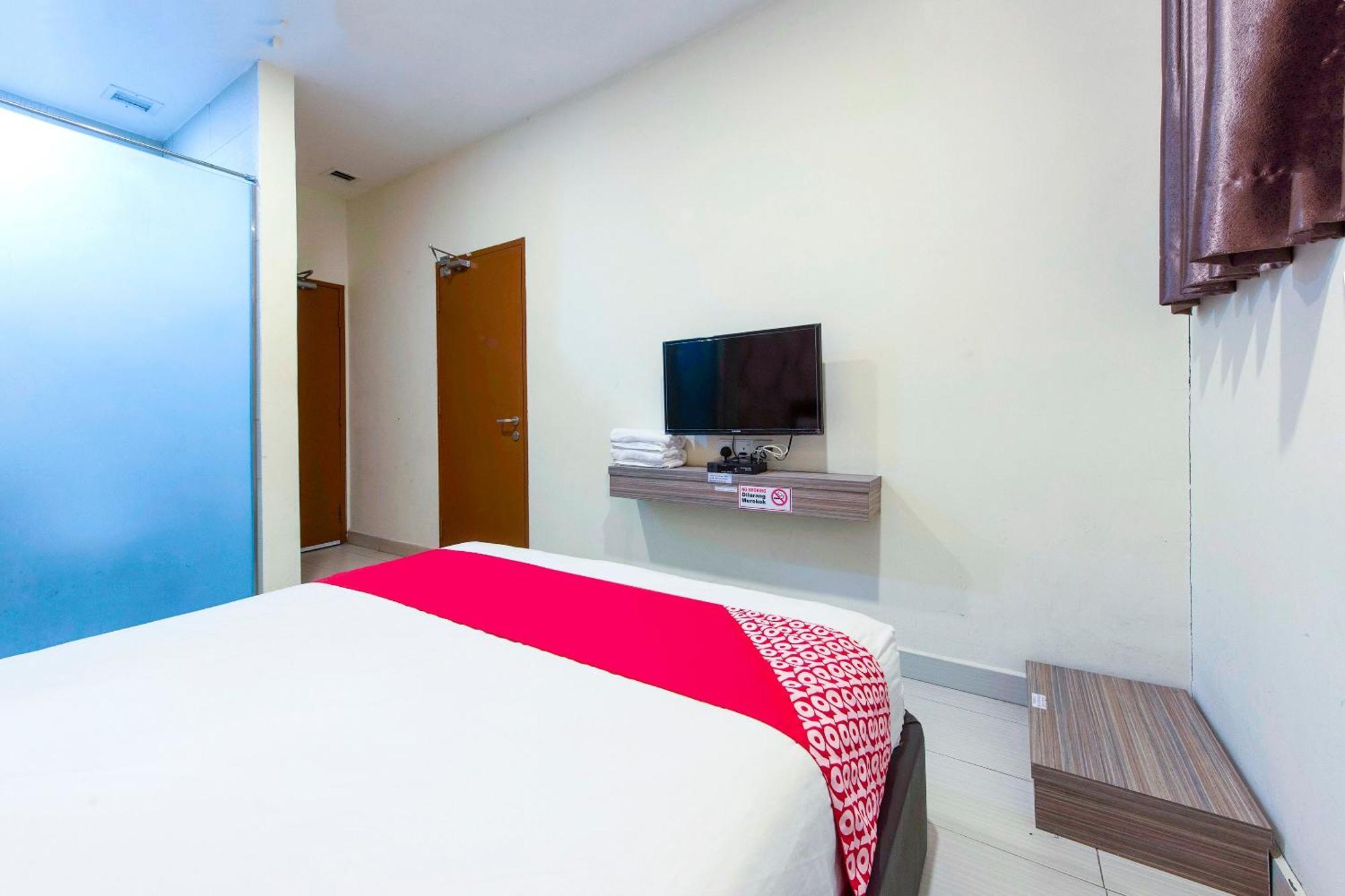 Super Oyo 90385 H3 Hotel Yong Peng Εξωτερικό φωτογραφία